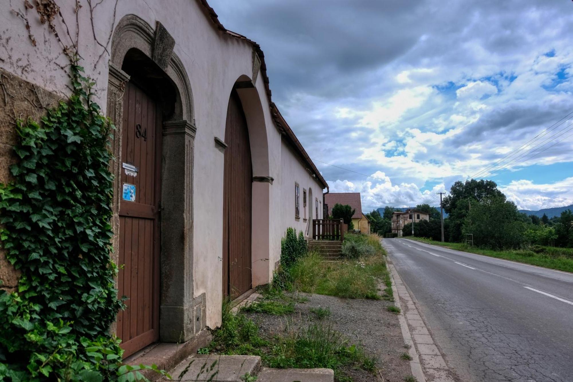 Apartmany V Broumovskem Statku Bagian luar foto