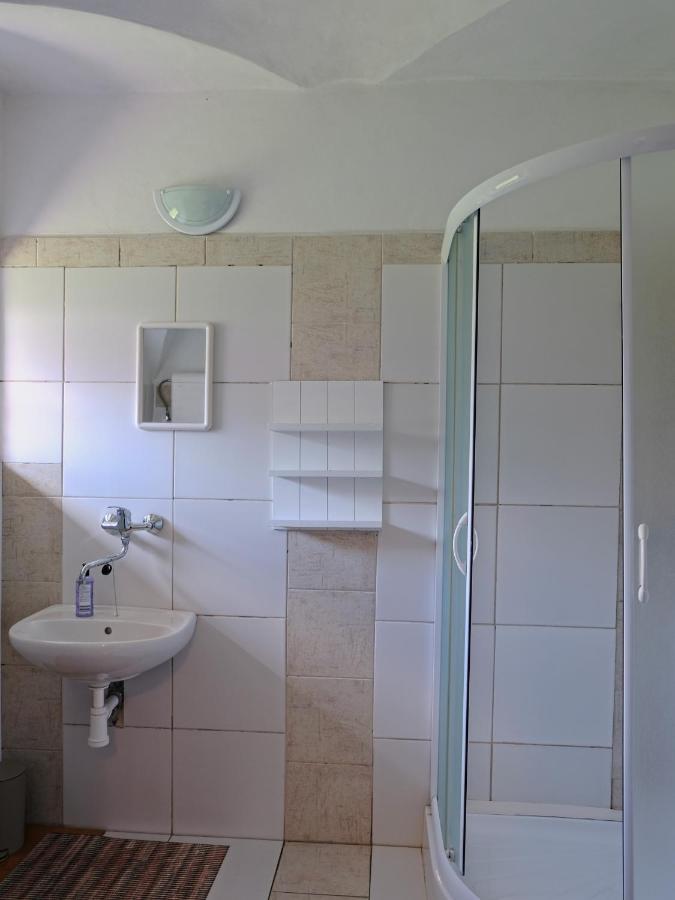 Apartmany V Broumovskem Statku Bagian luar foto