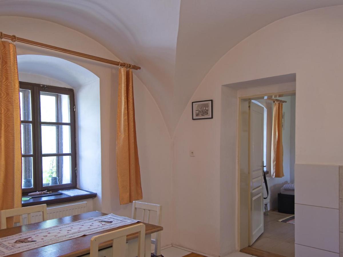Apartmany V Broumovskem Statku Bagian luar foto