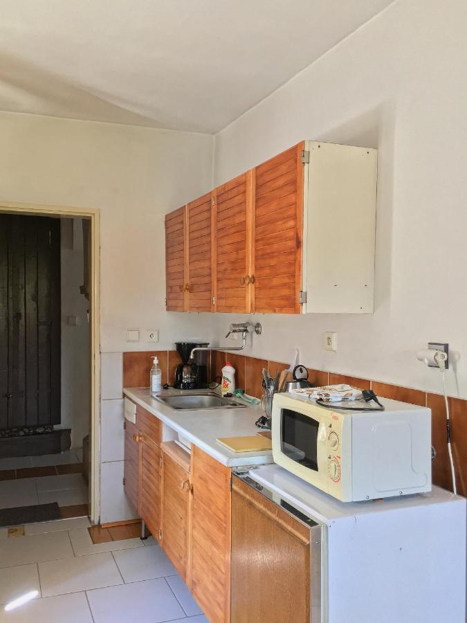Apartmany V Broumovskem Statku Bagian luar foto